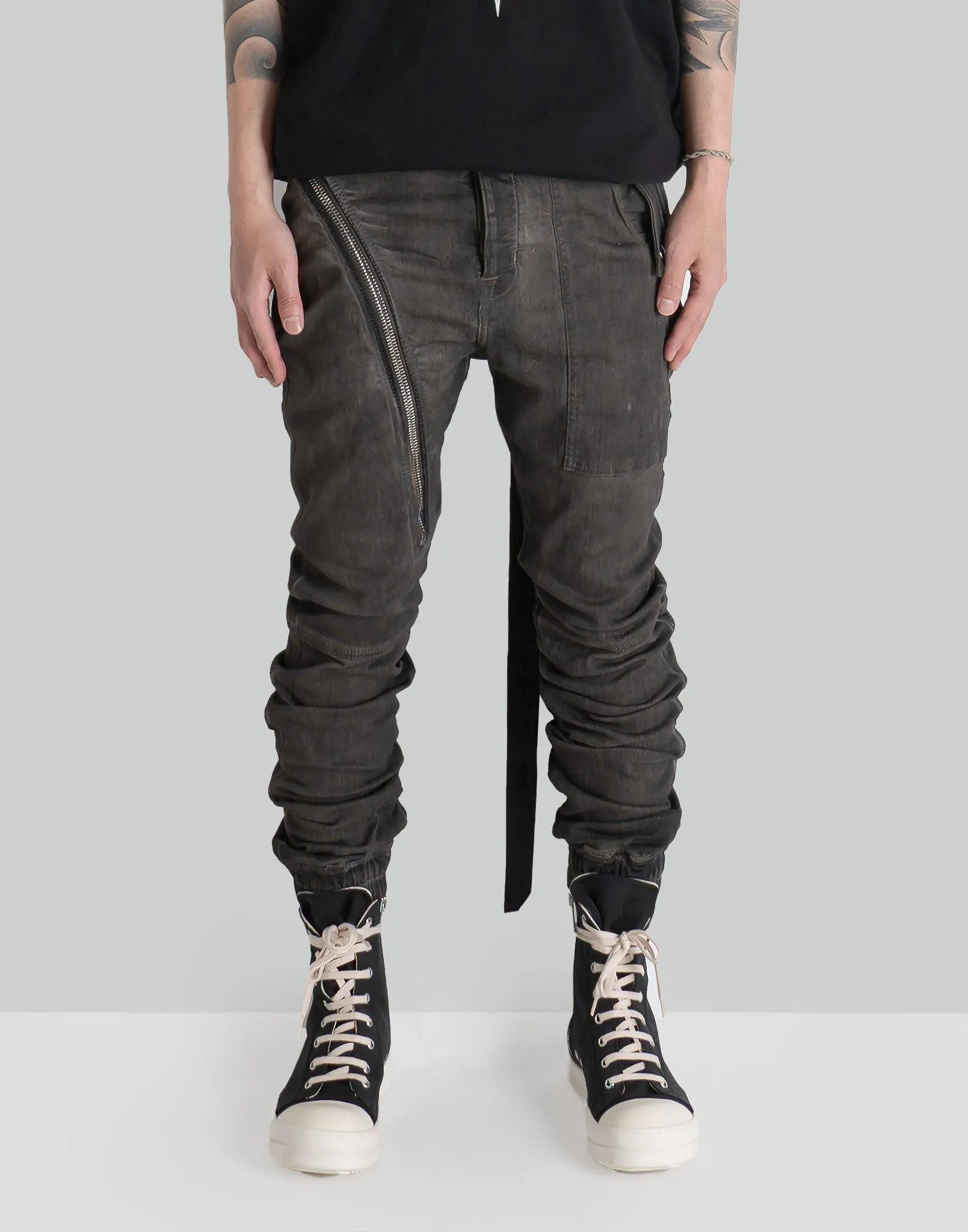 AIRCUT JOGGERS