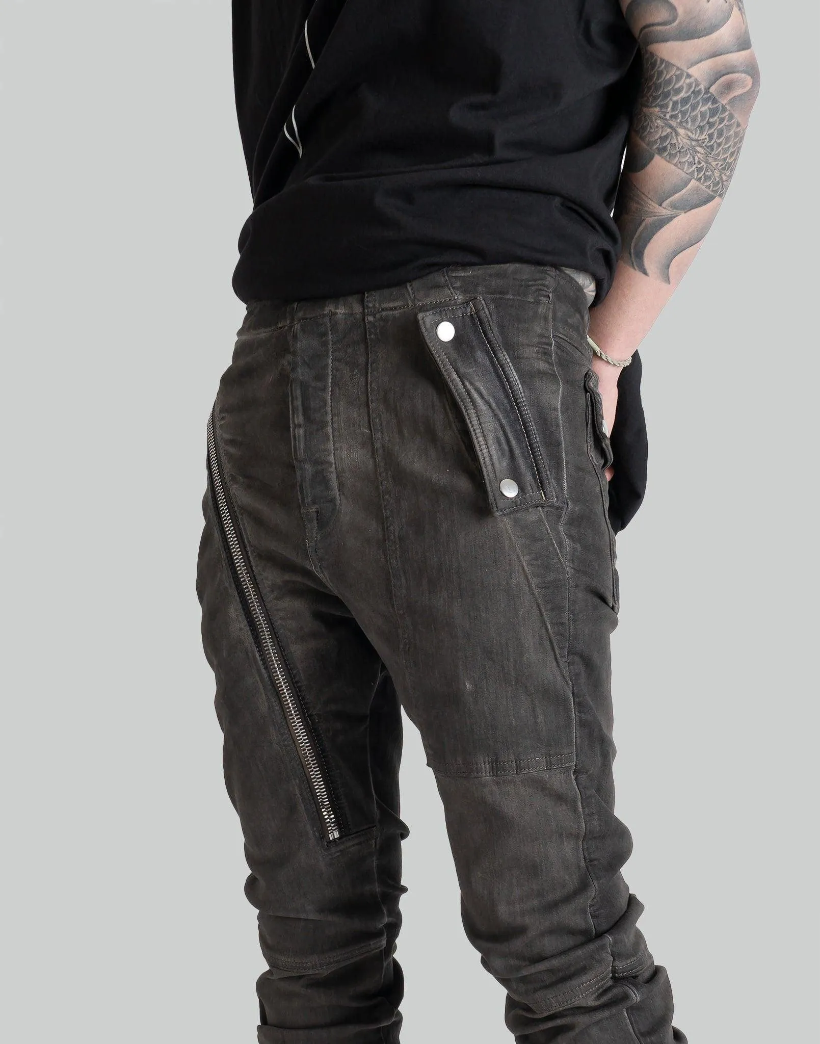 AIRCUT JOGGERS