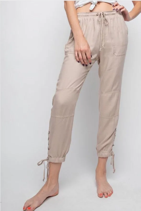 Annaliese Twill Joggers