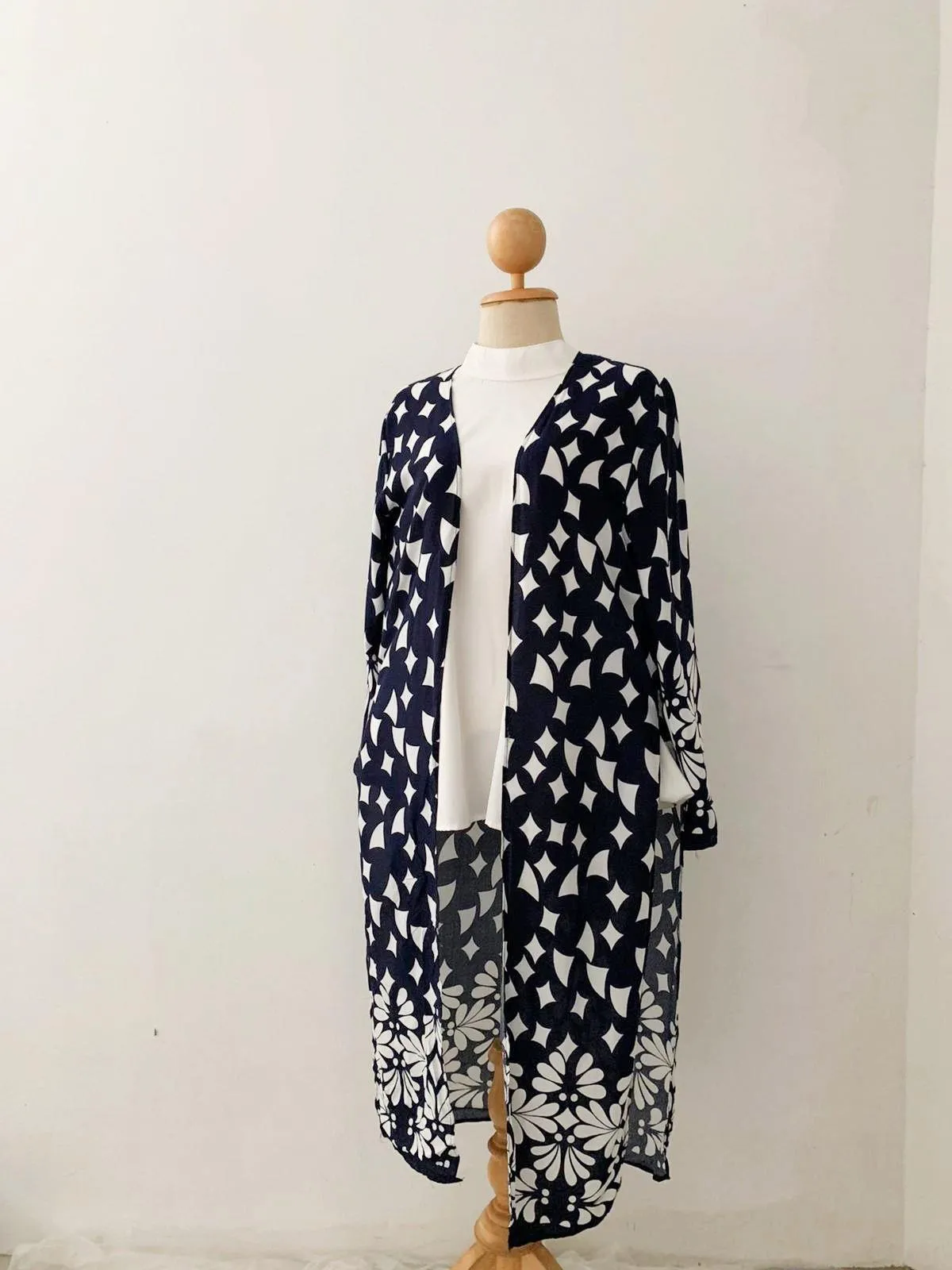 Cardigans Dress - Diamonds