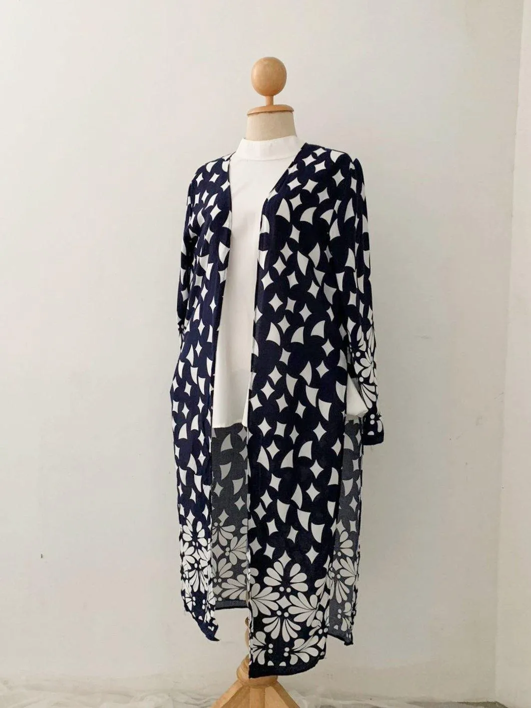 Cardigans Dress - Diamonds