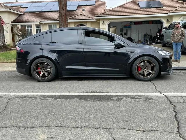 CMST Tuning Side Skirts for Tesla Model X P100D Performance/Base Carbon Fiber/FRP