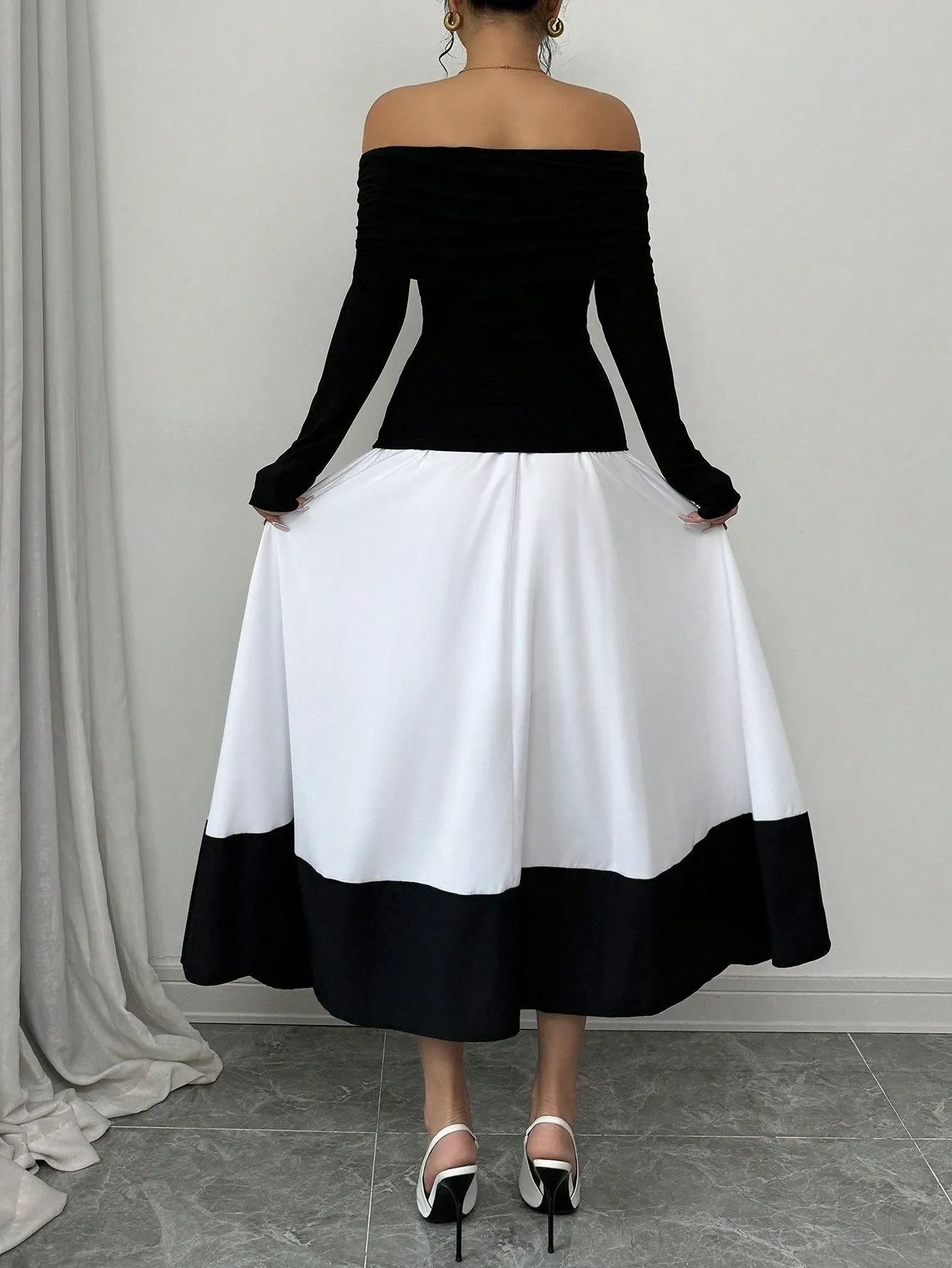 Fashion Off-Shoulder Pleated Black Top Matched With Black & White Contrast Flare A-Line Skirt, 2pcs Women's Set For Daily Wear