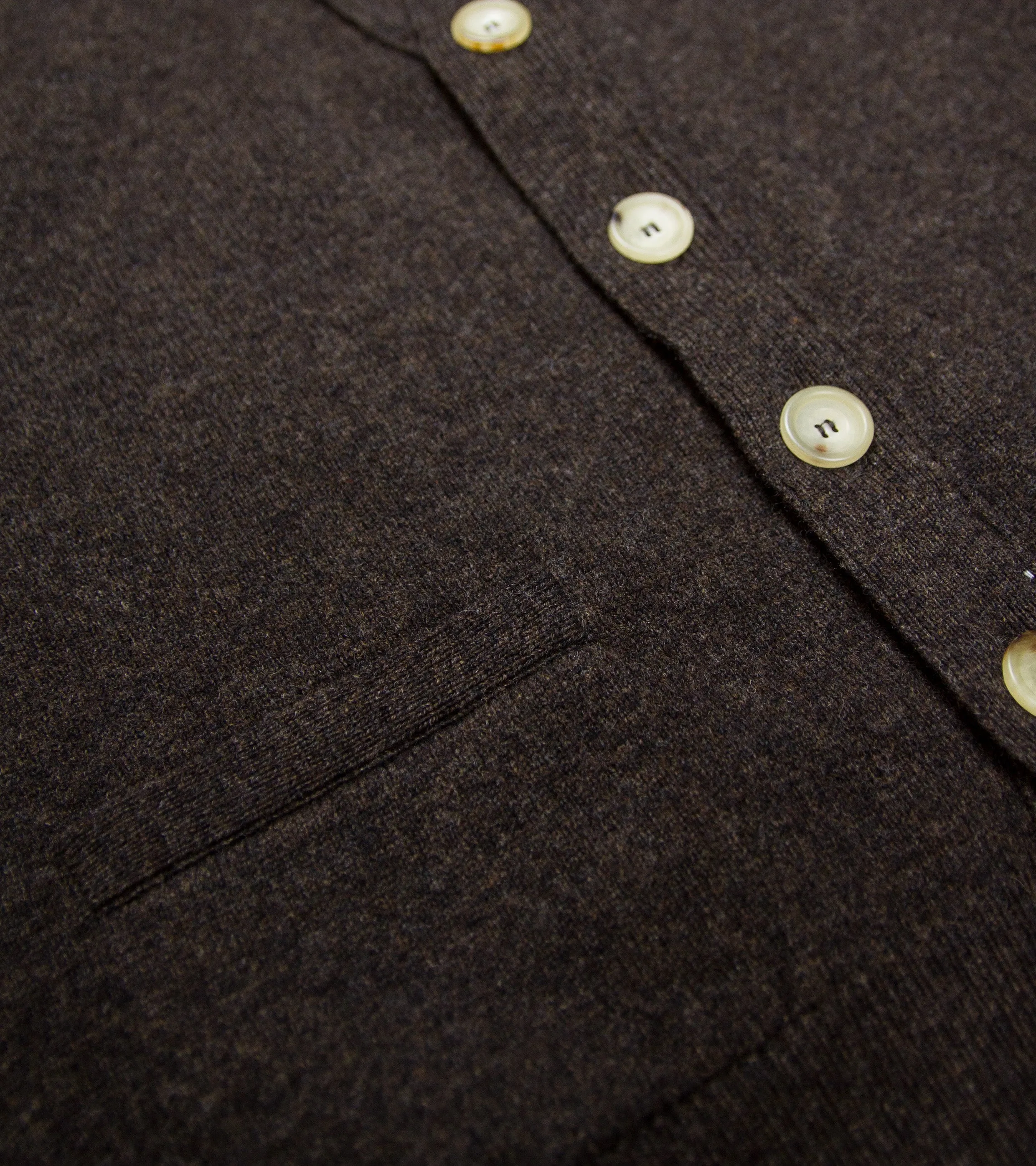 Lambswool Sleeveless Cardigan Cocoa