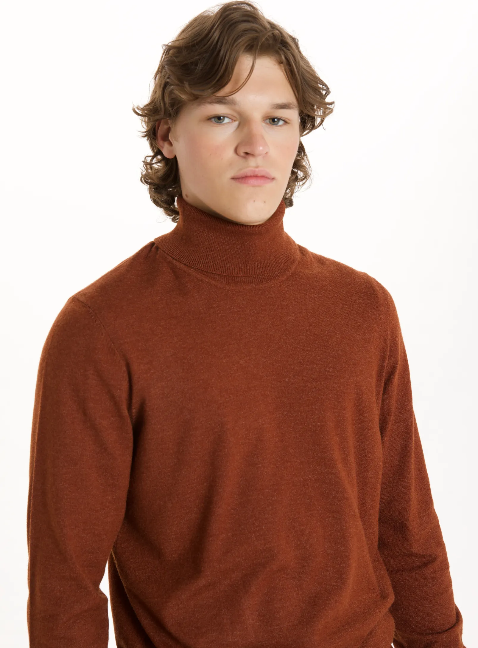 LEVAN | Cashmere-Like Turtleneck Sweater|| LEVAN |Pull à col roulé