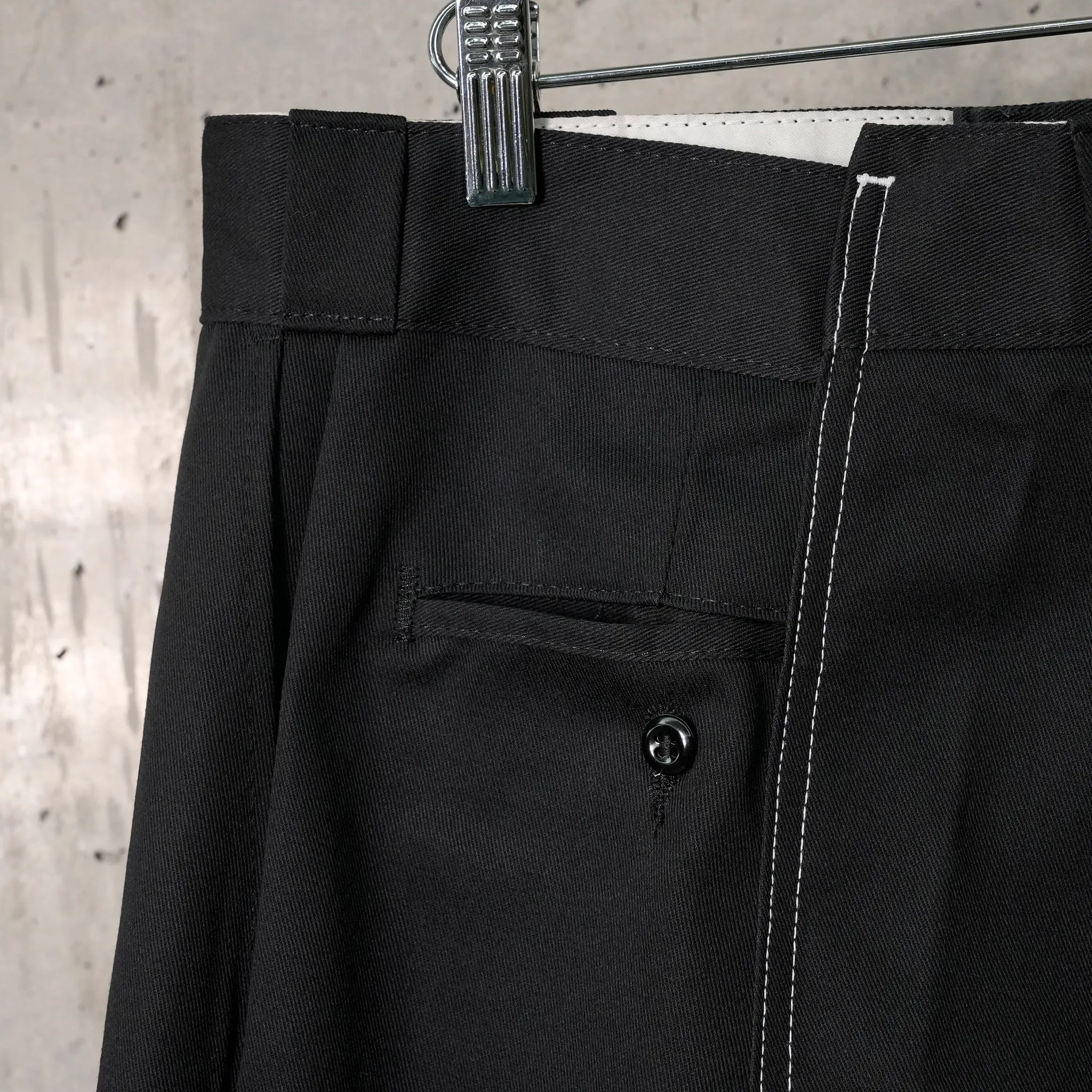 RECONSTRUCTED WORK SKIRT / BLACK