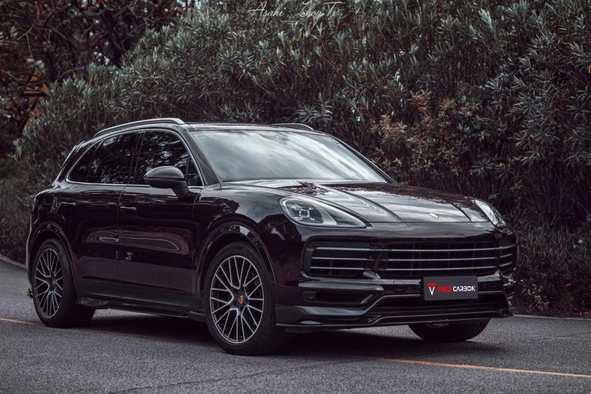 TAKD Carbon Side Skirts for Porsche Cayenne 9Y0 & Cayenne Coupe 9Y3 2018-ON Carbon Fiber