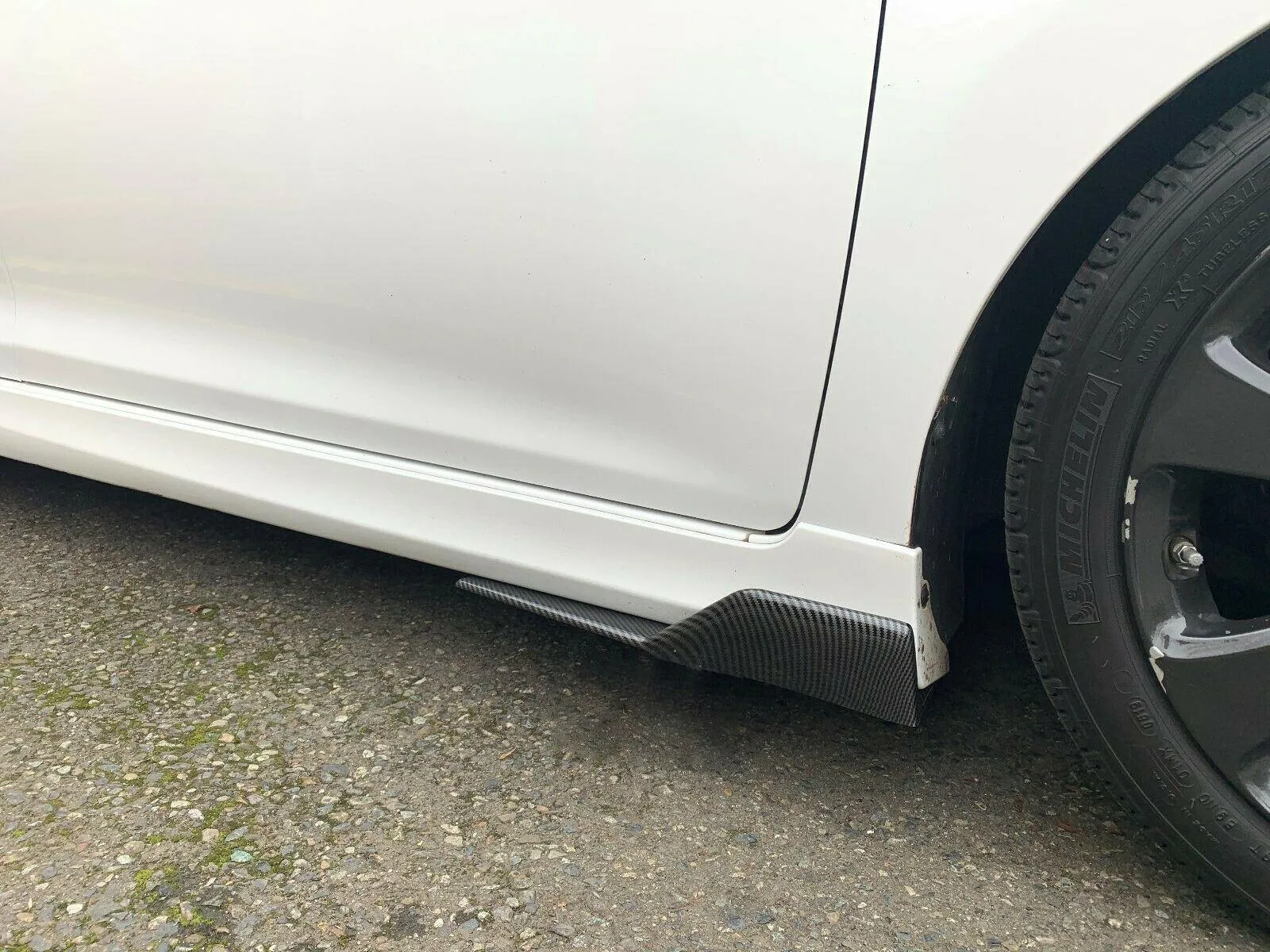 Universal Bottom Line Side Skirts Body Kit 45cm/ 17.7" (Carbon Fiber Print, 2 pcs)